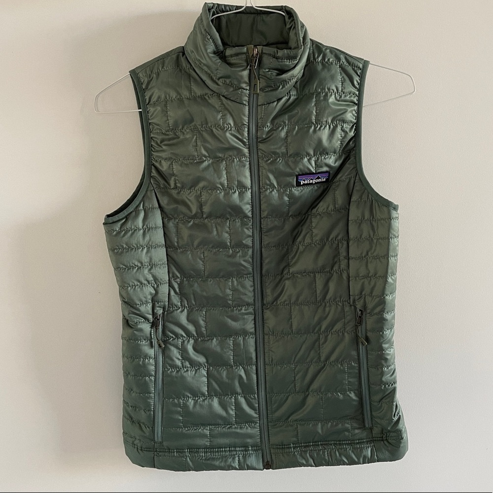 Patagonia light weight vest